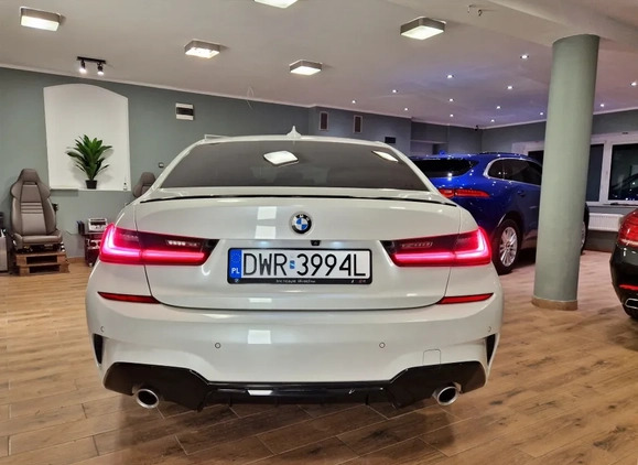 BMW Seria 3 cena 139999 przebieg: 82105, rok produkcji 2019 z Góra małe 596